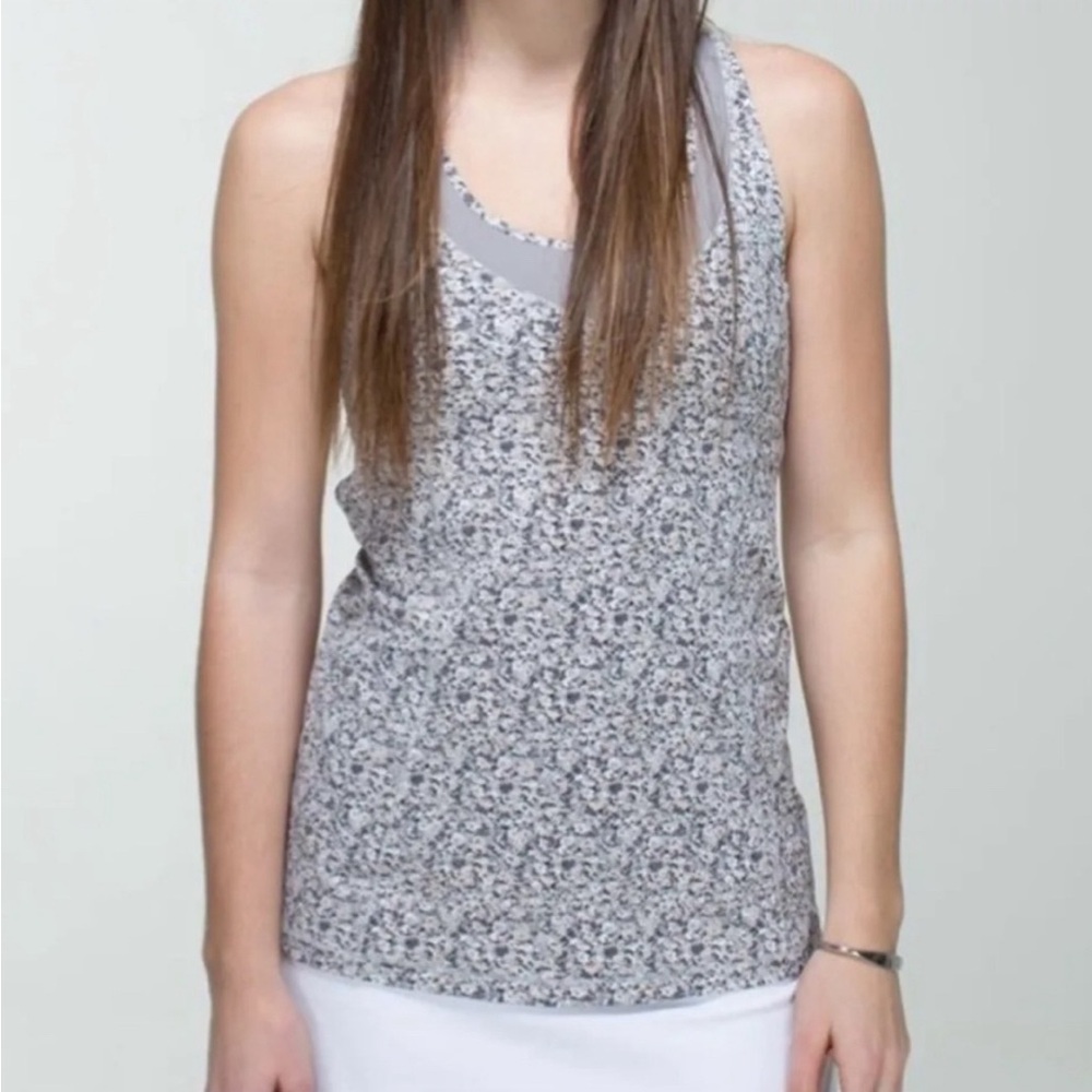 Lululemon Tank Top with Supportive Bra Size 4